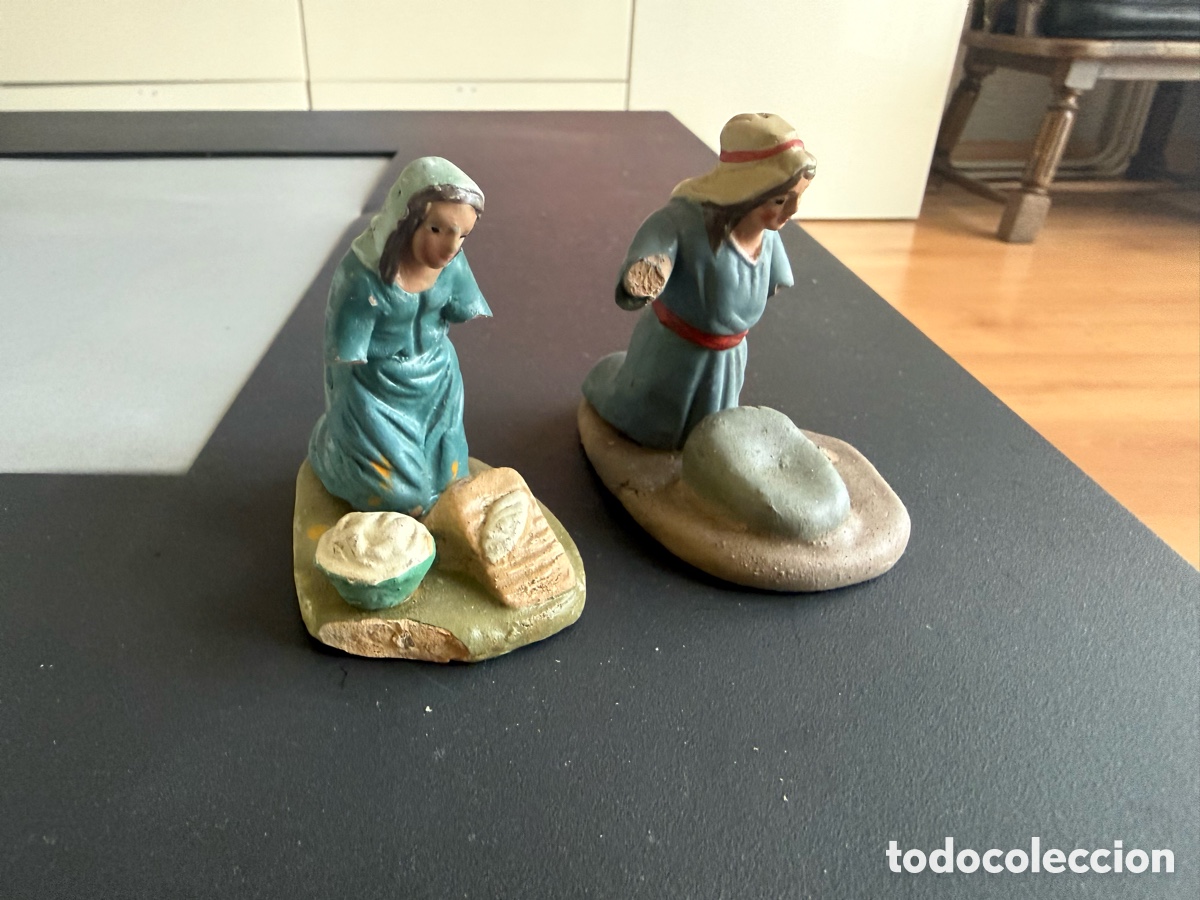 Figuras de Bel&eacute;n: 2 x Figurqs Belen. Barro. A&ntilde;os 50. Faltan brazos