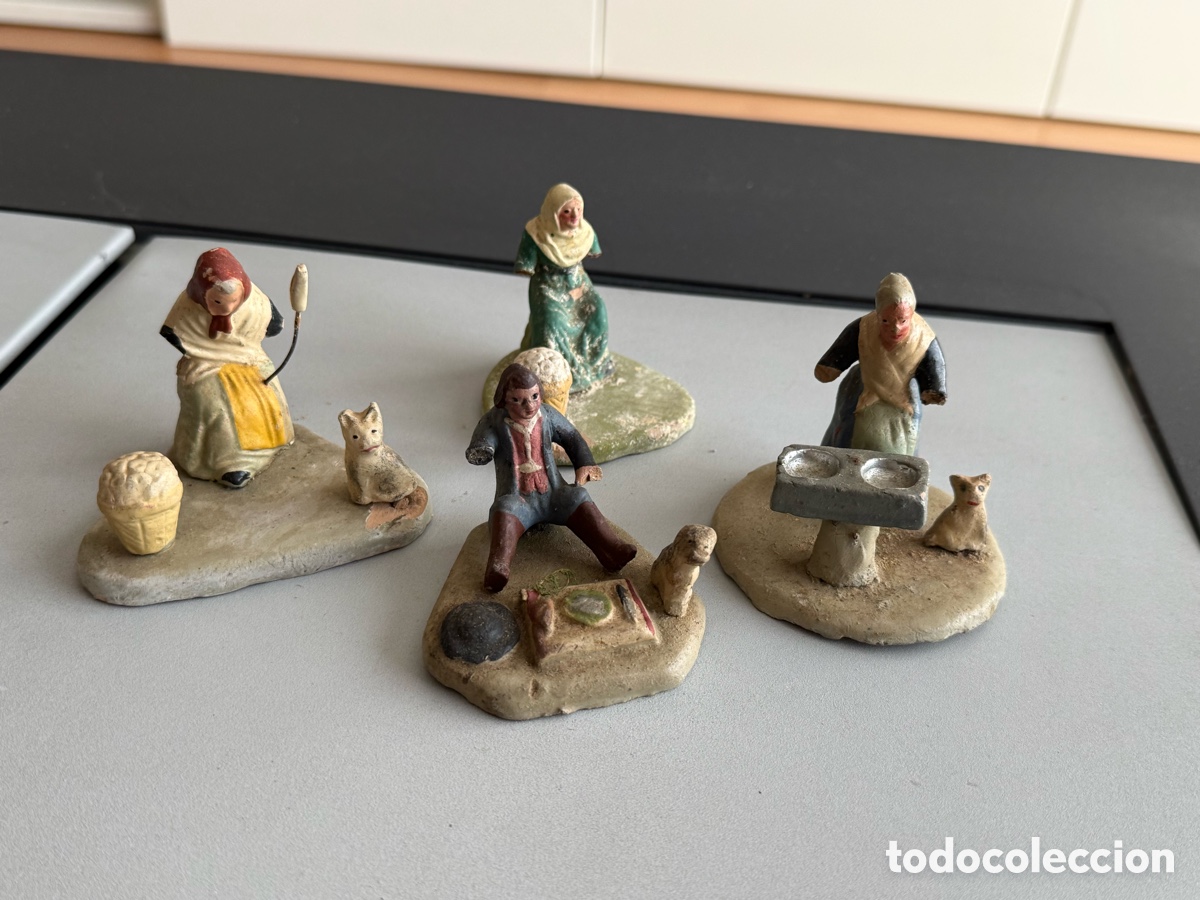 Figuras de Bel&eacute;n: 4 PLATAFORMAS. BELEN Terracota. Algunas faltas