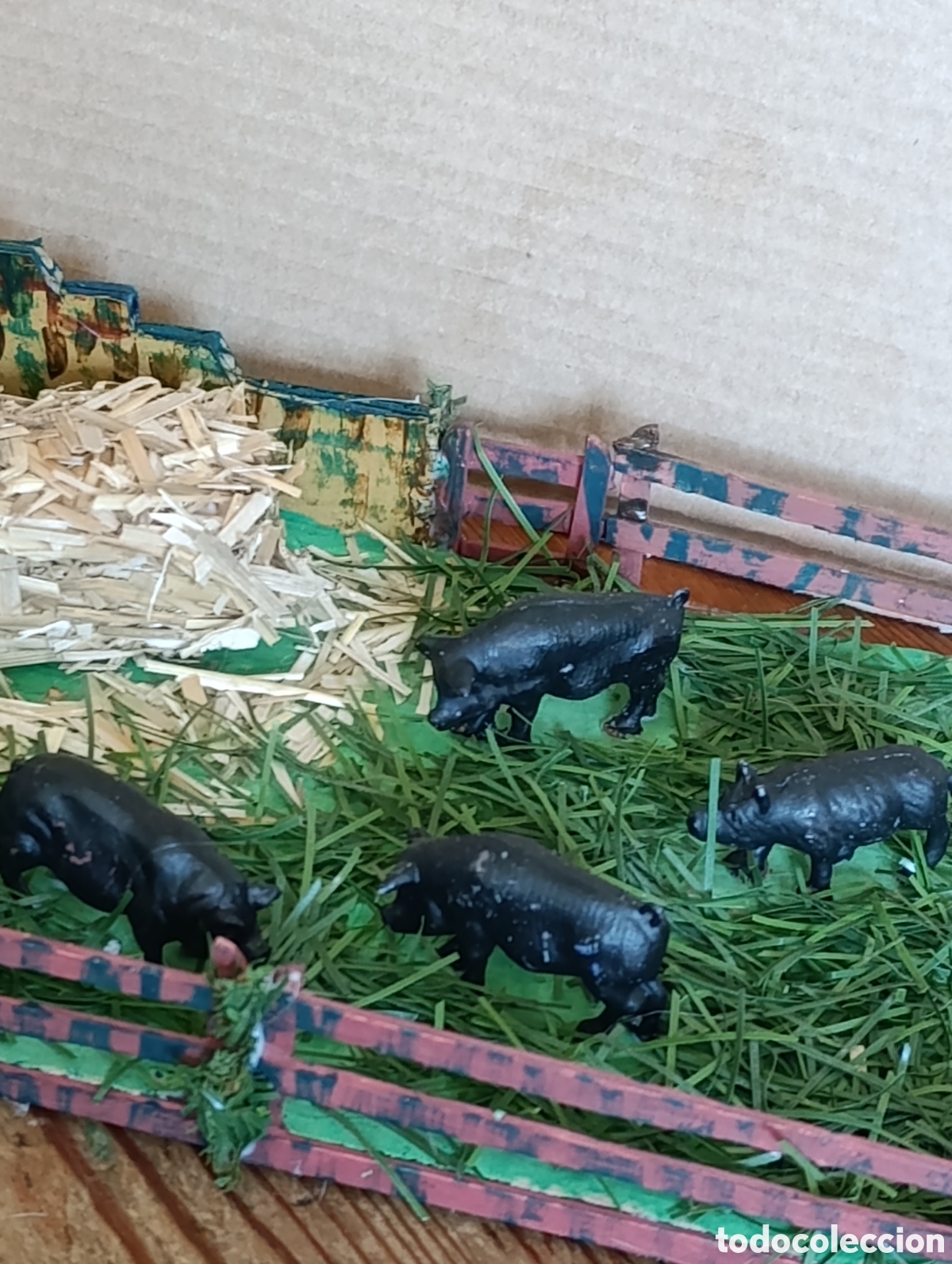 Figuras de Bel&eacute;n: CORRAL CON CERDOS PARA BELEN.