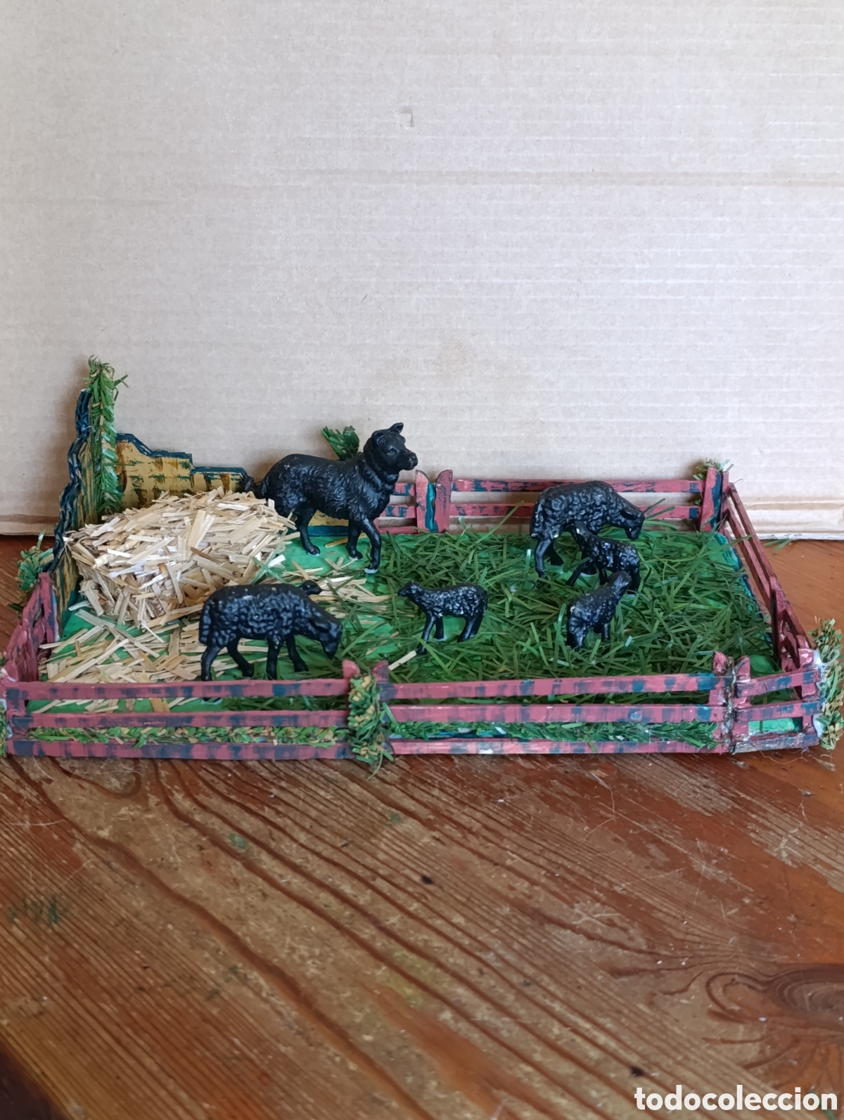 Figuras de Bel&eacute;n: CORRAL CON PERRO Y OVEJAS PARA BELEN.