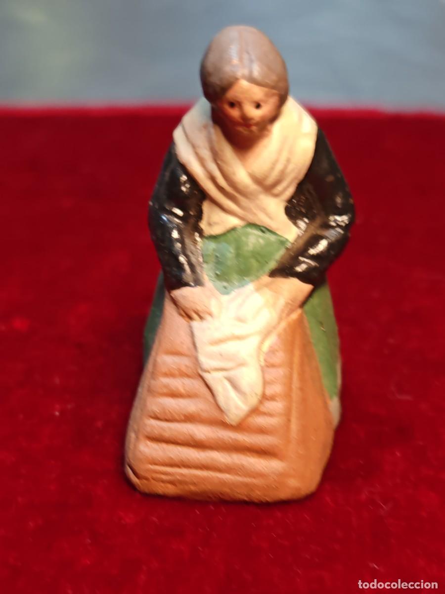 Figuras de Bel&eacute;n: figura bel&eacute;n antigua barro lienzado muy popular.lavandera. 5.5 x 4.5 cm