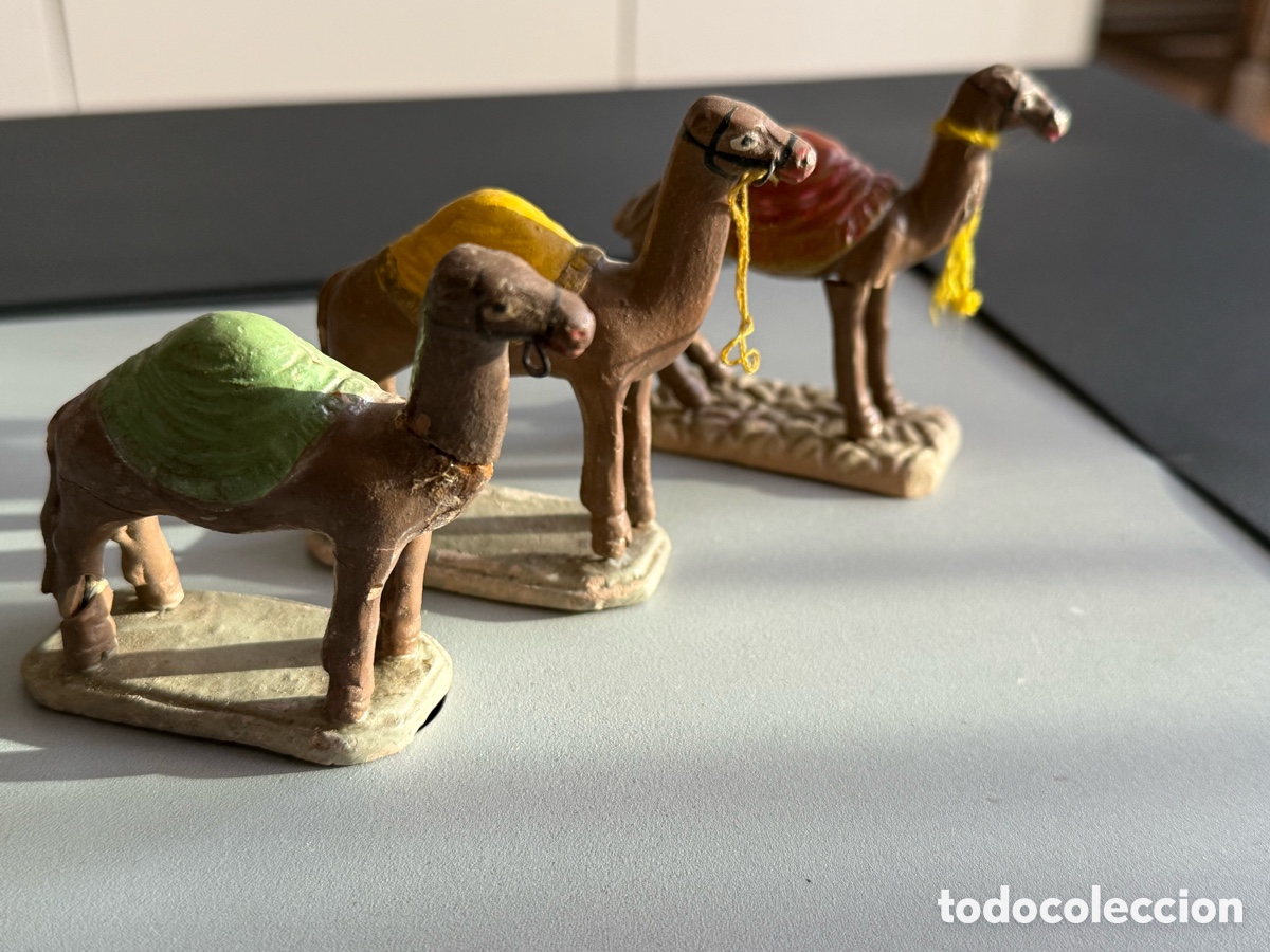 Figuras de Bel&eacute;n: Figuras Belen. CAMELLOS. Barro. 8cm