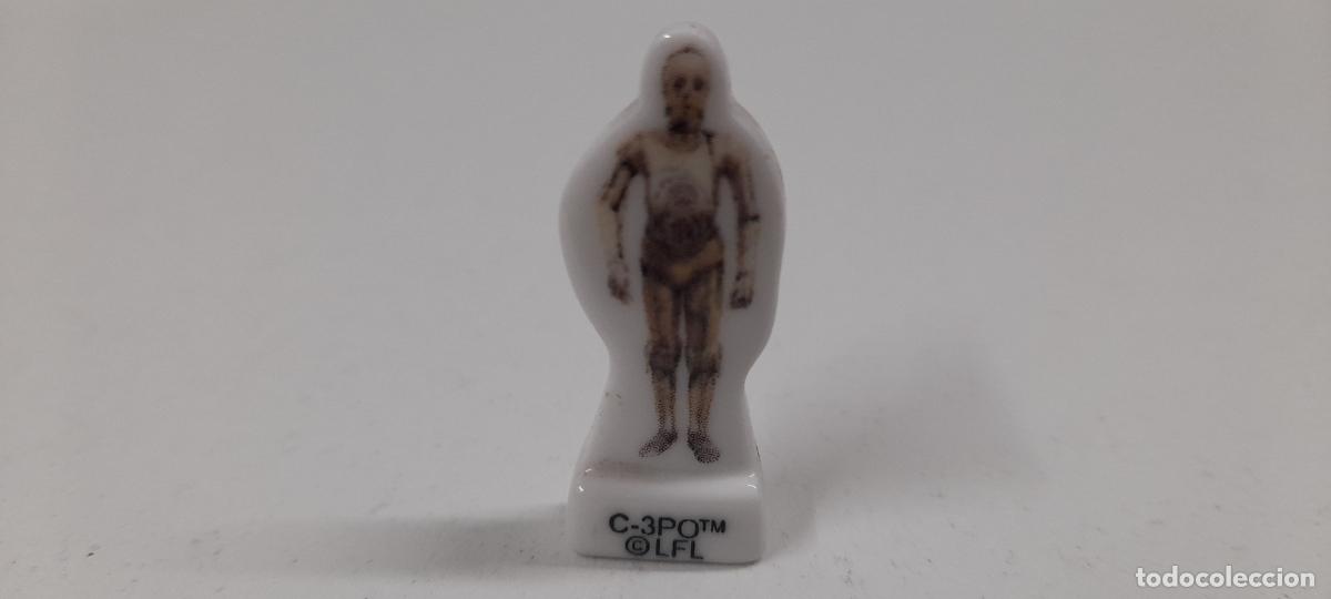 Figuras de Bel&eacute;n: C-3PO . TM LFL . FIGURA REGALO DEL ROSCON DE REYES . REALIZADA EN PORCELANA . ALTURA 3,5 CM