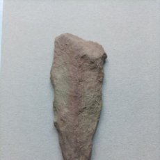 Coleccionismo de fósiles: CUCHILLO ANTIGUO DE PIEDRA. Lote 353924293