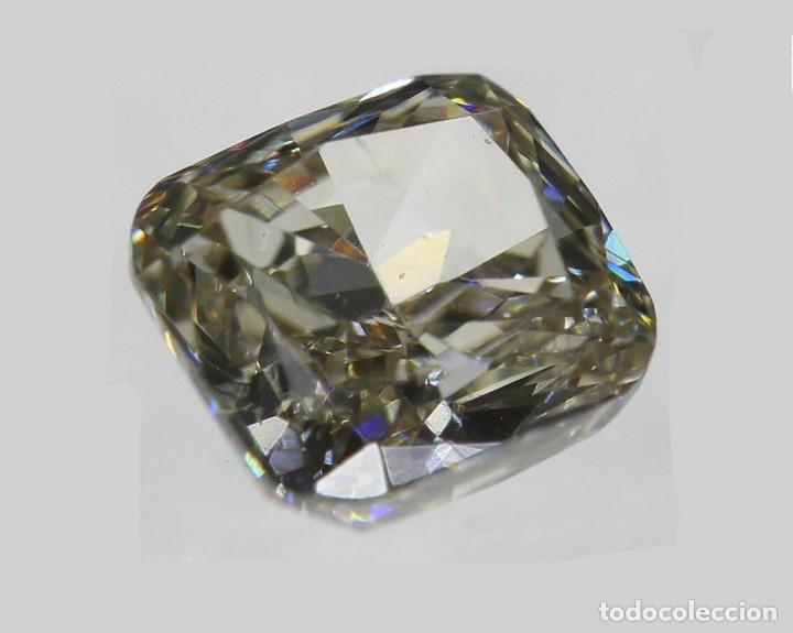 Sammlung von Edelsteinen: 0.25 CTS DIAMANTE NATURAL COLOR AMARILLO SI1. TALLA COJIN