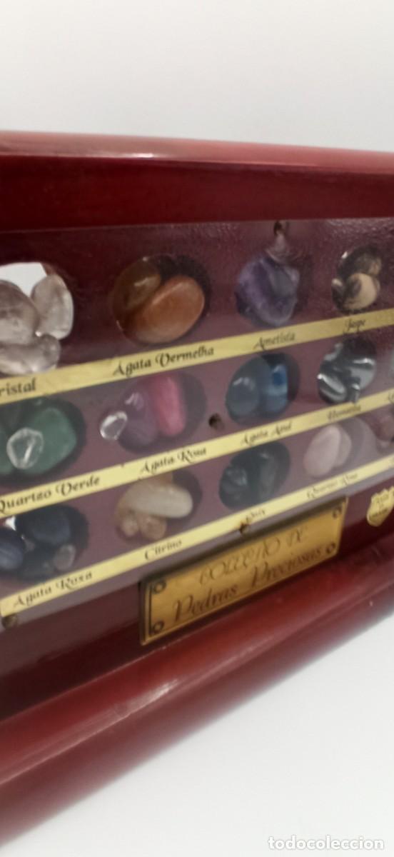 Coleccionismo de gemas: Expositor madera con minerales. - Foto 3