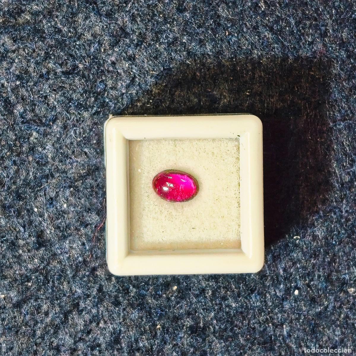 Gem collecting: RUBI NATURAL O HIDROTEMAL ?? ROJO TALLA CABUJON OVAL. MED. 6 X 4 MM. PESO 0,67 CTS