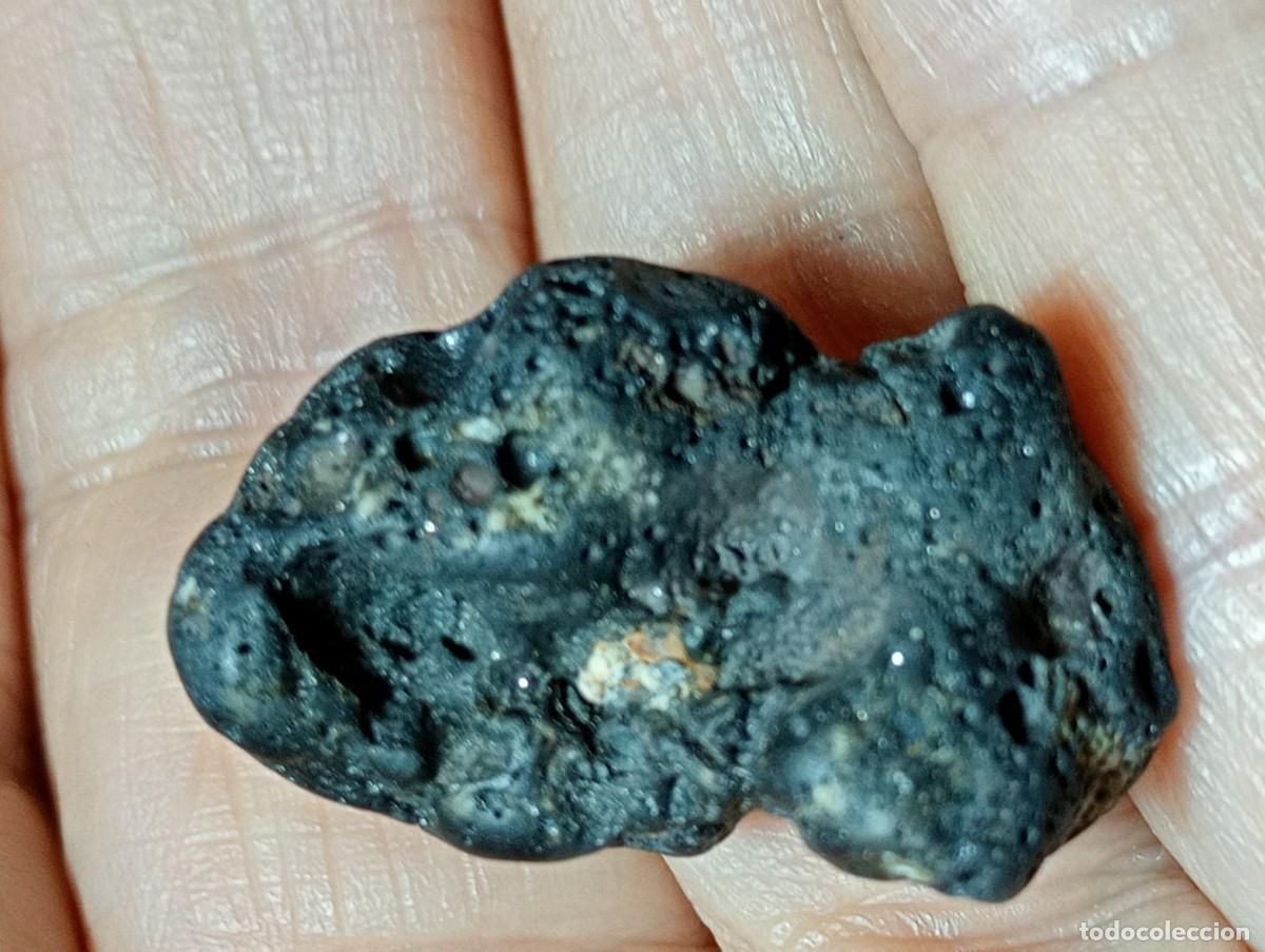 Coleccionismo de gemas: AUT&Eacute;NTICO METEORITO CONDRITA CARBONACEA - Foto 3