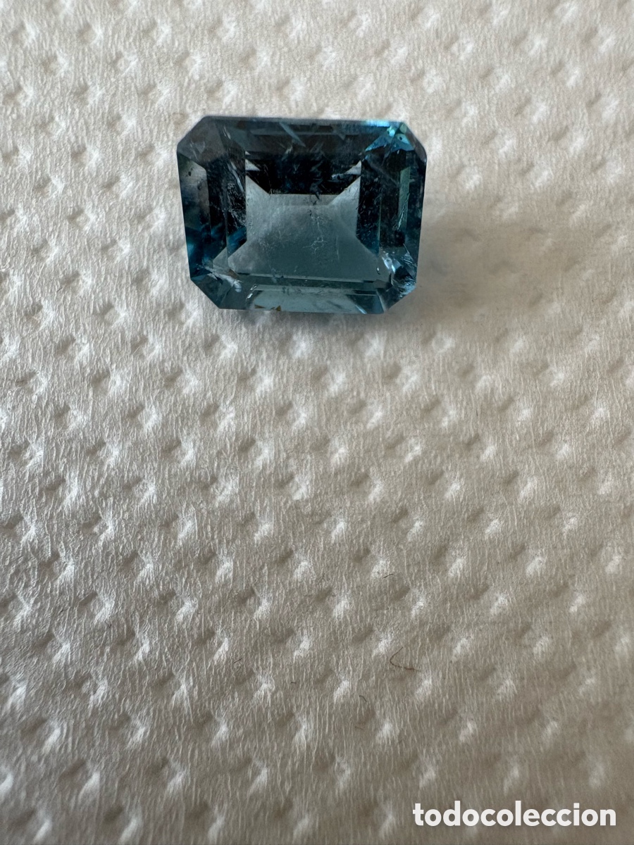Coleccionismo de gemas: Topacio Azul Natural Variedad London Blue &ndash; Talla Esmeralda &ndash; 4,39 Ct &ndash; Analizado