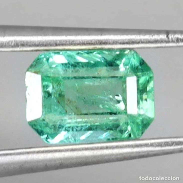 Coleccionismo de gemas: ESMERALDA Natural Oval 7,0 x 5,0 mm.