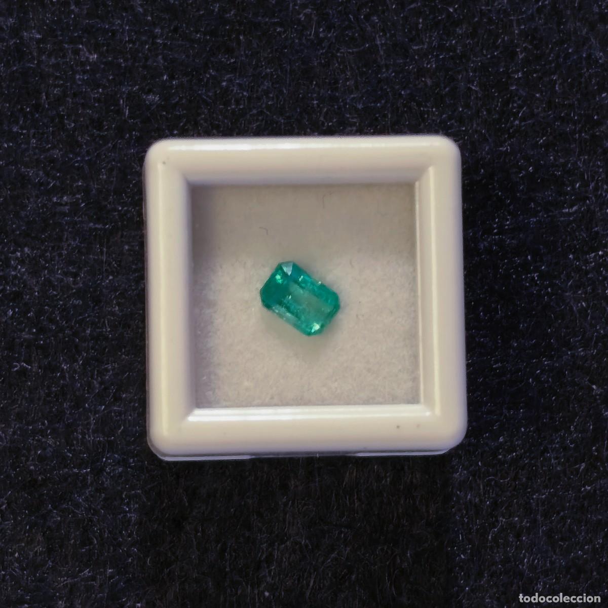 Gem collecting: ESMERALDA COLOMBIANA NATURAL TALLA ESMERALDA. MED. 4,5 X 3 MM. PESO 0,24 CTS