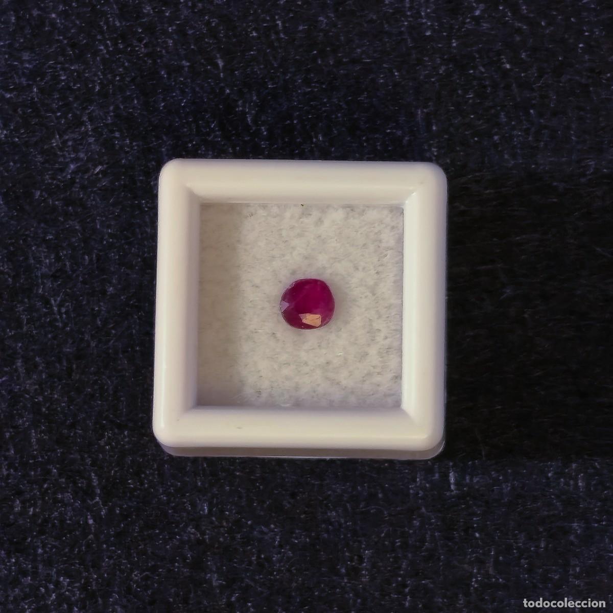 Colecionismo de pedras preciosas: RUBI ROJO NATURAL TALLA OVAL. MED.3,6 X 3,4 MM. PESO 0,28 CTS. SIN TRATAMIENTO