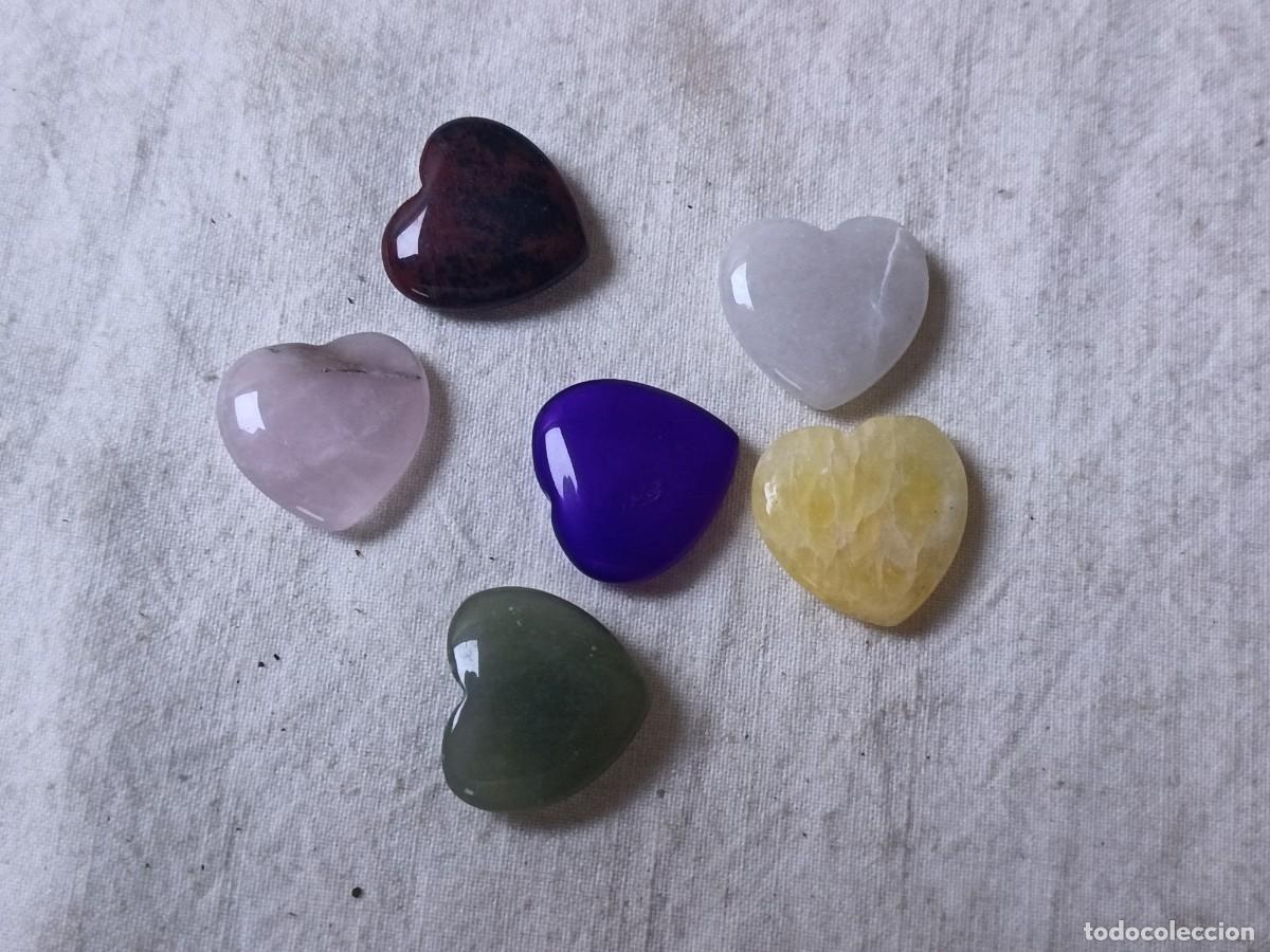 Coleccionismo de gemas: GP4, Lote de gemas pulidas, con forma de coraz&oacute;n, a identificar
