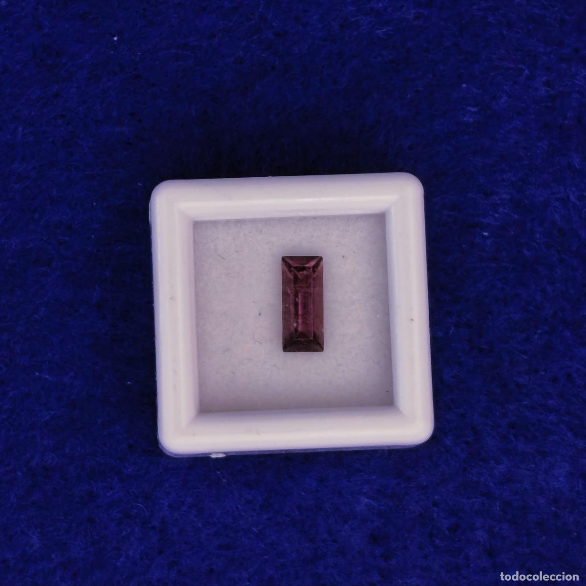 Coleccionismo de gemas: AMATISTA EN TALLA BAGUET 7 X 3 MM. PESO 0,52 CTS