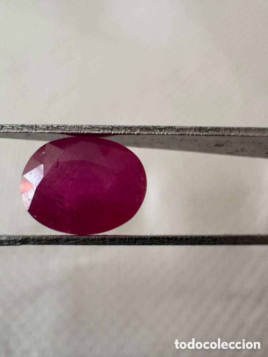 Coleccionismo de gemas: Importante Rub&iacute; Natural &Oacute;valo Sin Tratamientos (3,20 Ct) - Semitransparente - Analizado Gem&oacute;loga