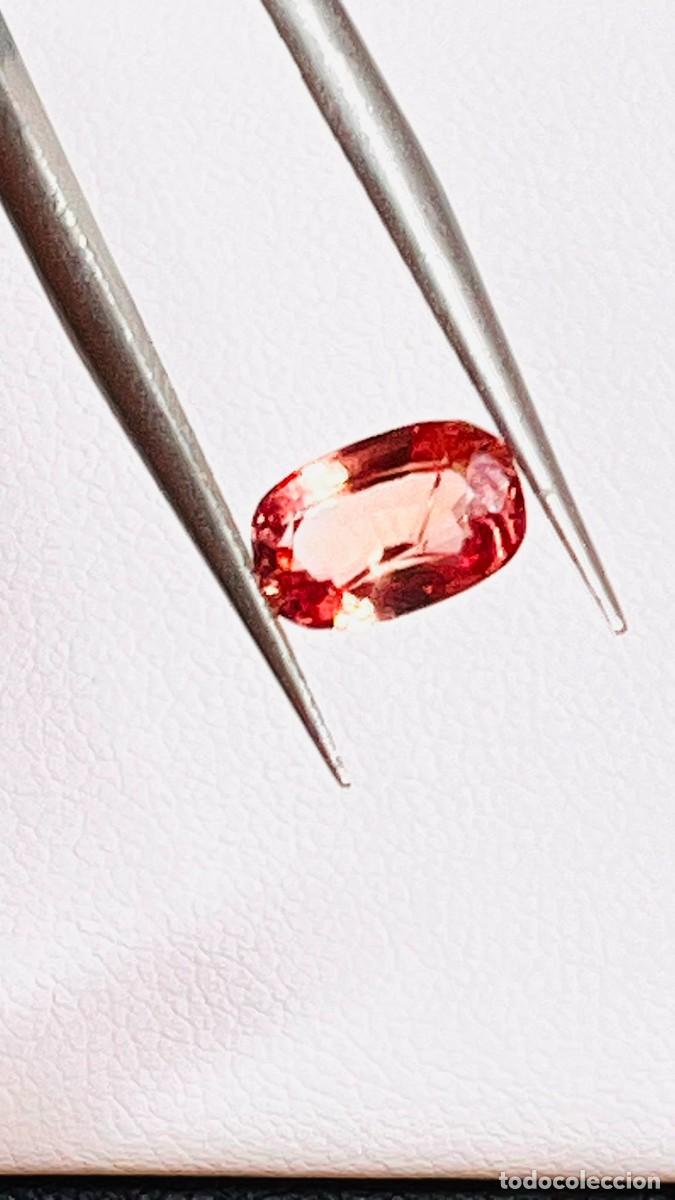 Coleccionismo de gemas: Exclusivo Zafiro Padparadscha Natural &ndash; 0,96 ct Sin Tratamiento T&eacute;rmico - CON CERTIFICADO