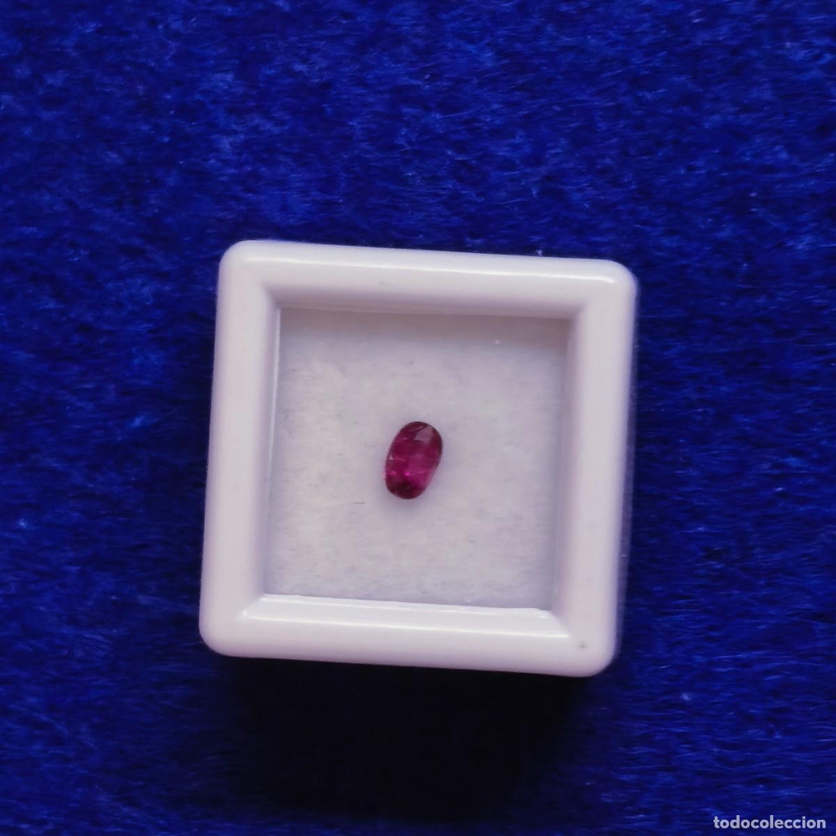 Collectionnisme de gemmes: RUBI NATURAL EN TALLA OVAL MED. 3,5 X 2,5 MM.PESO 0,15 CTS