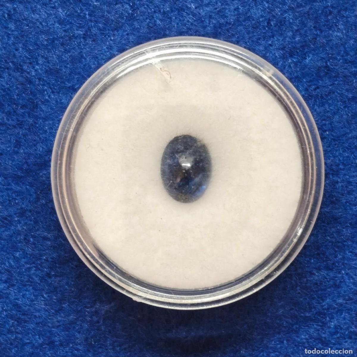 Colecionismo de pedras preciosas: ZAFIRO AZUL TALLA OVAL CABUJON. MED. 8 X 6 MM. PESO 2,18 CTS.