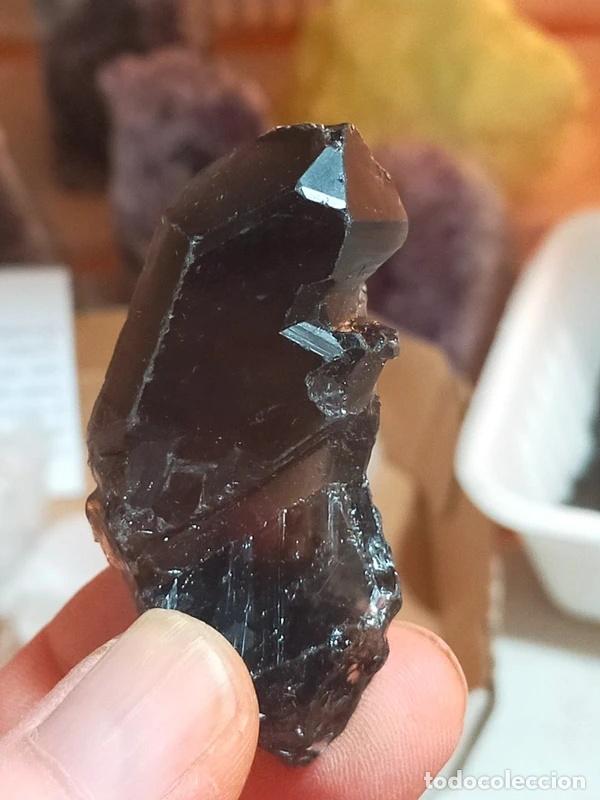 Gem collecting: Quarzo Fum&egrave; grezzo, colore grigio/nero
