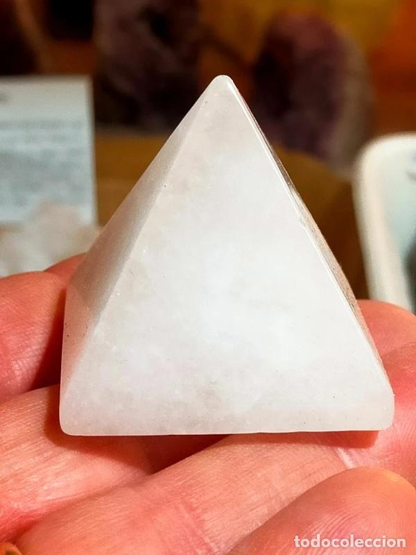 Coleccionismo de gemas: Piramide in Quarzo Latte - Foto 2