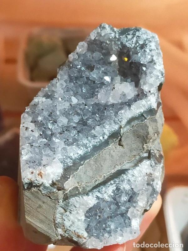 Gem collecting: Drusa di Ametista lilla con micro inclusioni di Rutilo 125g