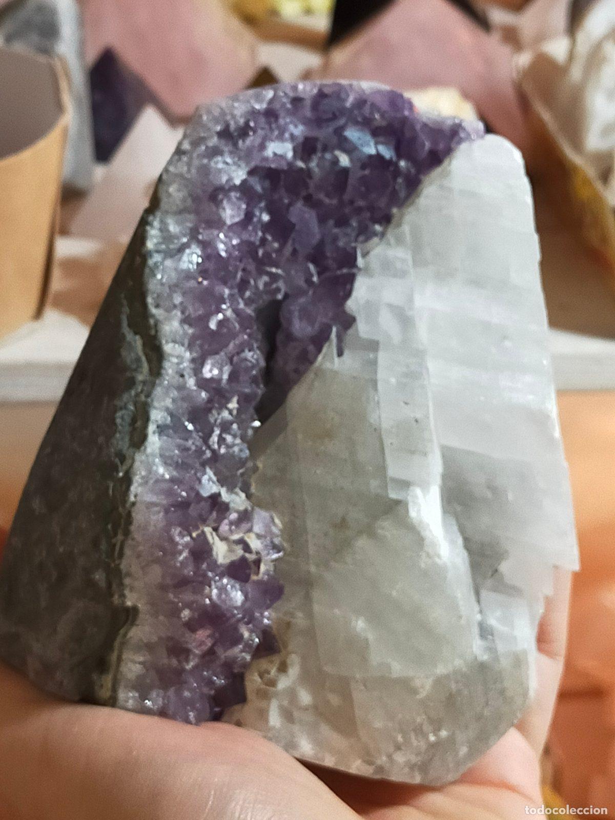 Coleccionismo de gemas: Geode in Ametista e Calcite Naturale - Cristallo da Arredo Olistico per Salotto e Camera