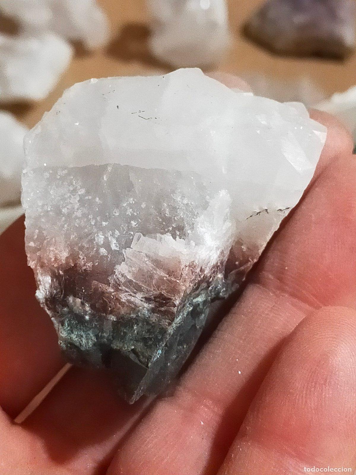 Coleccionismo de gemas: Quarzo Fantasma Naturale con Clorite ed Ematite - Cristallo Grezzo da Collezione e Meditazione
