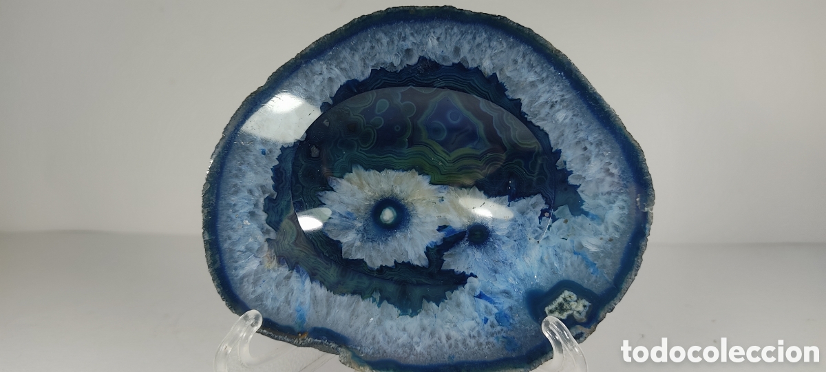 Collezionismo di gemme: DECORATIVO CENICERO EN &Aacute;GATA AZUL NATURAL, CON CRISTALES.