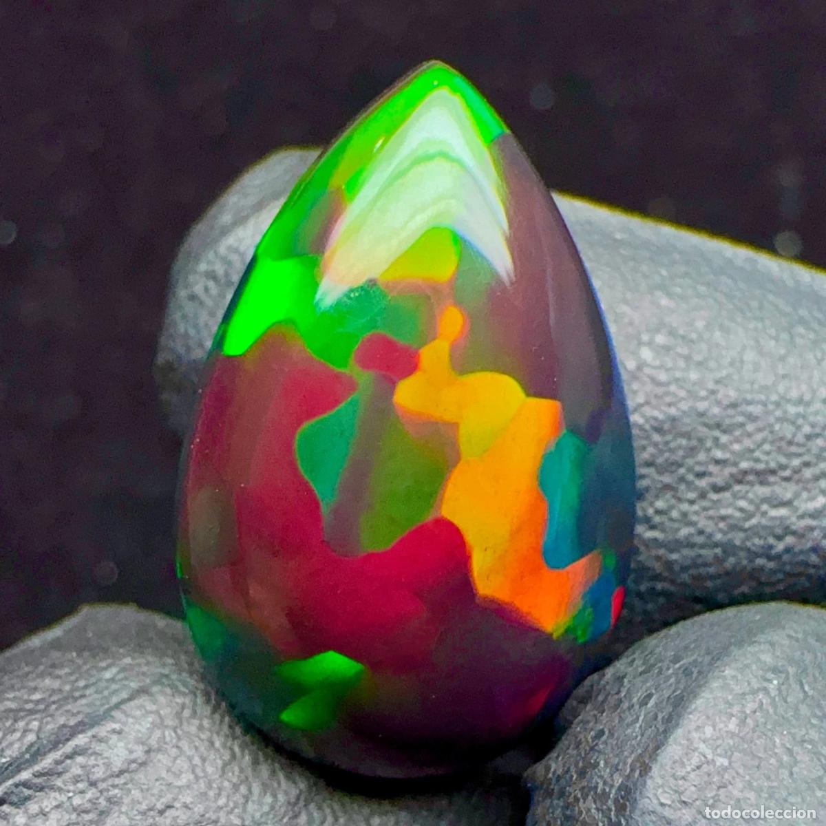 Colecionismo de pedras preciosas: Opalo de Welo Negro Et&iacute;ope Natural 6.70 CT, Juego de Colores
