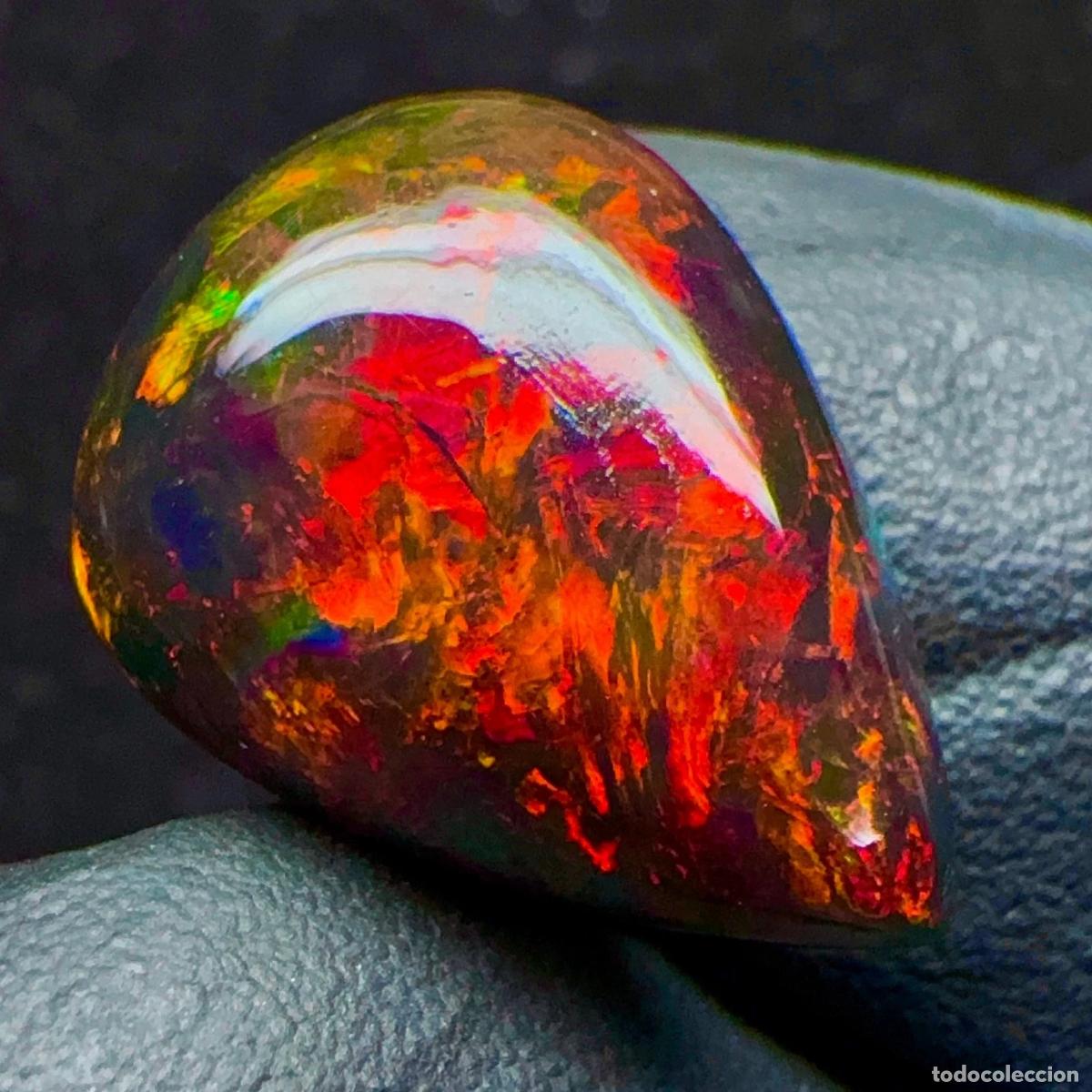 Colecionismo de pedras preciosas: Opalo de Welo Negro Et&iacute;ope Natural 7.5 CT, Juego de Colores