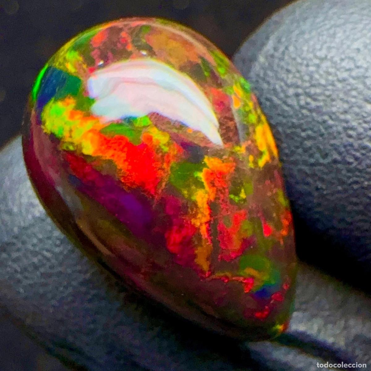 Colecionismo de pedras preciosas: Opalo de Welo Negro Et&iacute;ope Natural 9.35 CT, Juego de Colores
