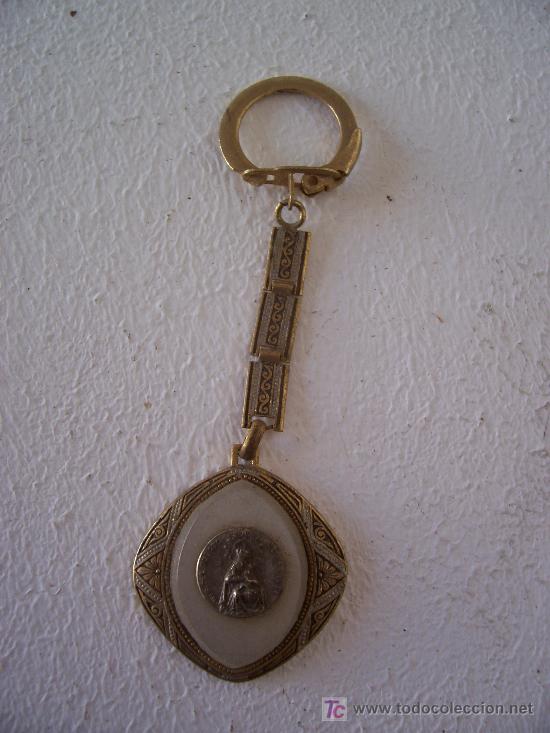 Collection of Keychains: llavero de ntra sra del puerto plasencia (3cm de diametro aprox)
