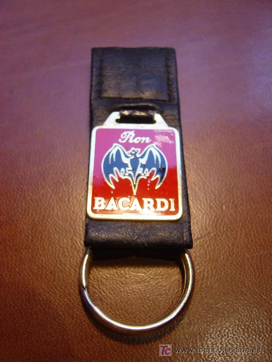 Collection of Keychains: Llavero Bacardi de cinturon a estrenar