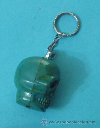 Coleccionismo de llaveros: LLAVERO ENCENDEDOR CON FORMA DE CALAVERA VERDE - Foto 2