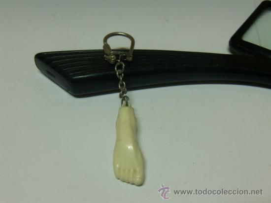 Collection of Keychains: Llavero de pl&aacute;stico, metal