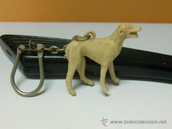 Coleccionismo de llaveros: Llavero de perro de pl&aacute;stico - Foto 1