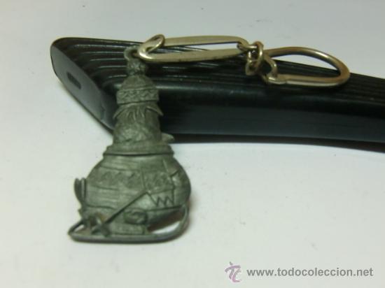 Coleccionismo de llaveros: Llavero de Calimero. Metal - Foto 2