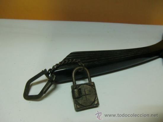Coleccionismo de llaveros: Llavero candado. Metal - Foto 2