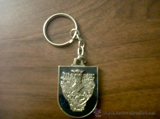 Coleccionismo de llaveros: LLAVERO ATENEU-UN CAMI,QUINA COSA TAN CURTA DE DIR I TAN LLARGA DE SEGUIR-SEGARRA 1981