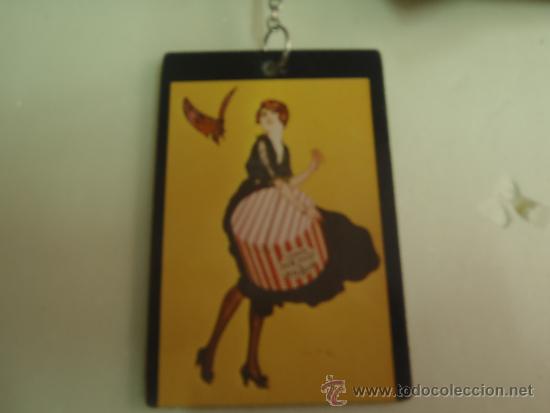 Sammlung von Schl&uuml;sselanh&auml;ngern: LLAVERO DE CARTON PERFUMERIA GAL MADRID,JABON HENO DE PRAVIA.