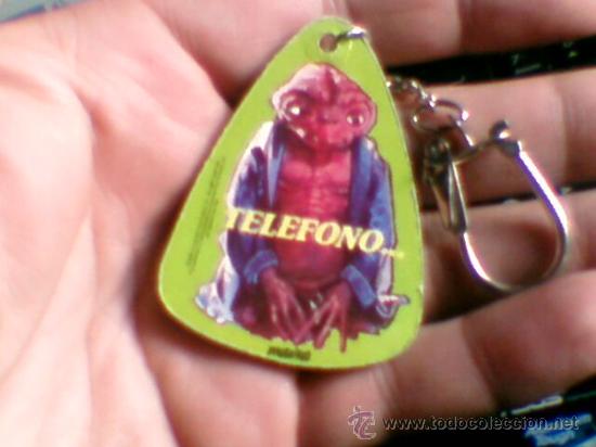 Coleccionismo de llaveros: LLavero ET extraterreste carton 1982 pastelitos PHOSKITOS telefono... 6 cms antiguo