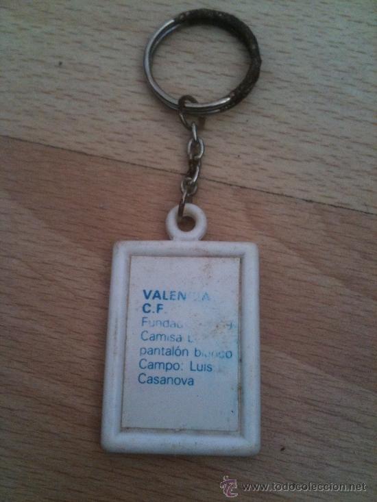 Coleccionismo de llaveros: ANTIGUO LLAVERO DE PLASTICO DEL VALENCIA - Foto 2