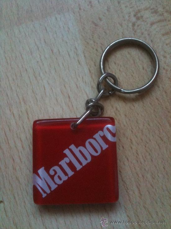 Coleccionismo de llaveros: LLAVERO DEL TABACO MARLBORO Y FERRARI - Foto 2