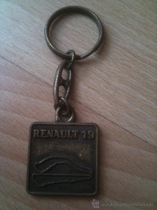 Coleccionismo de llaveros: LLAVERO RENAULT 19 - Foto 1