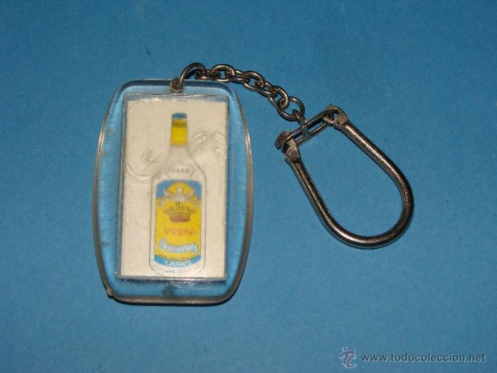 Coleccionismo de llaveros: LLAVERO DE BEBIDAS. VODKA LARIOS - Foto 1