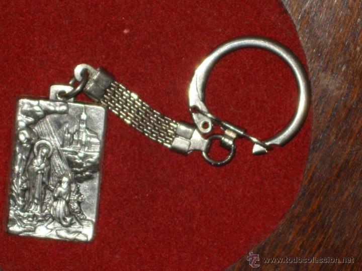 Coleccionismo de llaveros: LLAVERO VIRGEN DE LOURDES. - Foto 2