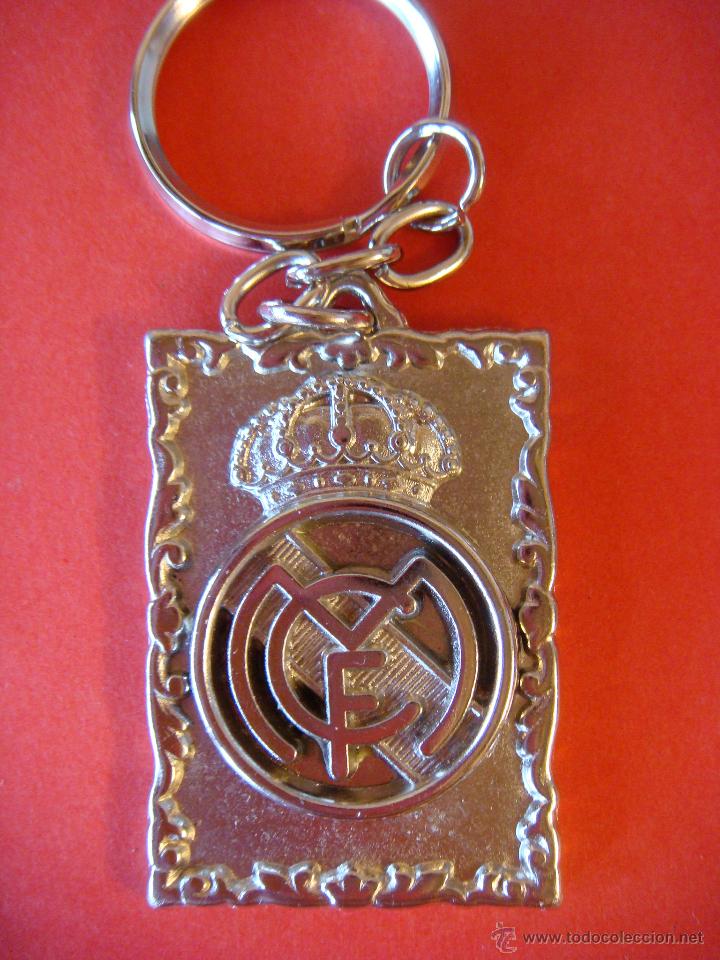 Llavero De Balón Escudo Real Madrid – La Tienda Online Oficial Del