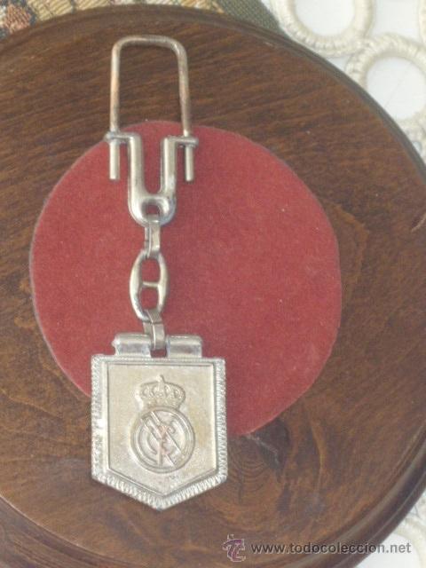 Coleccionismo de llaveros: LLAVERO ANTIGUO DEL REAL MADRID. - Foto 5