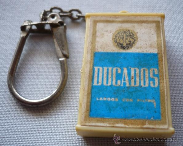 Colecionismo de porta-chaves: LLAVERO PAQUETE DE TABACO DUCADOS