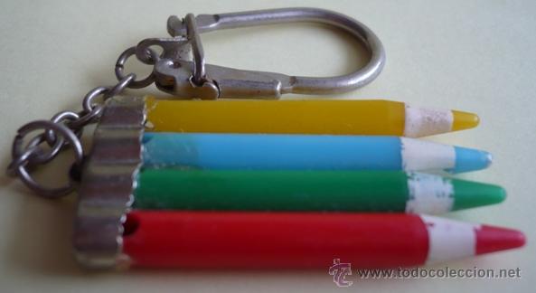 Colecionismo de porta-chaves: LLAVERO LAPICES DE COLORES. PLASTICO. MINIATURA.